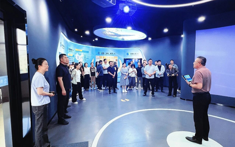 华信资讯丨实地考察悟实干 政企同